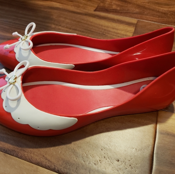 Shoes - Picture 4 of 6